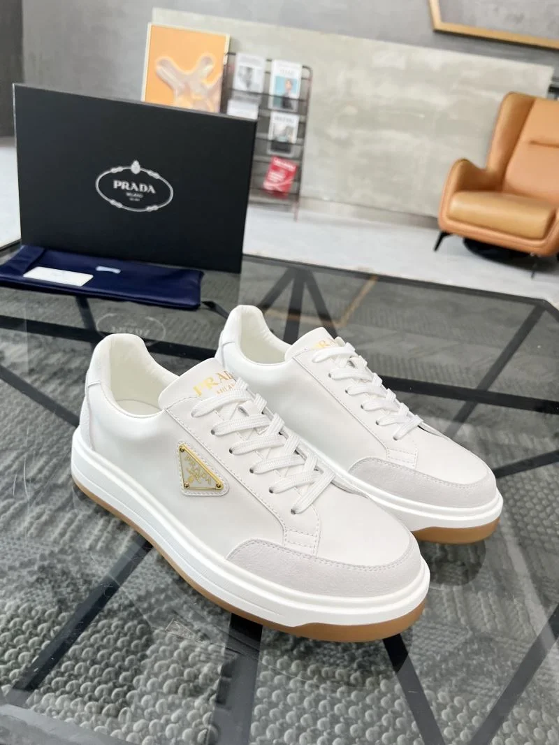 Sophisticated Prada Low Shoes 33890