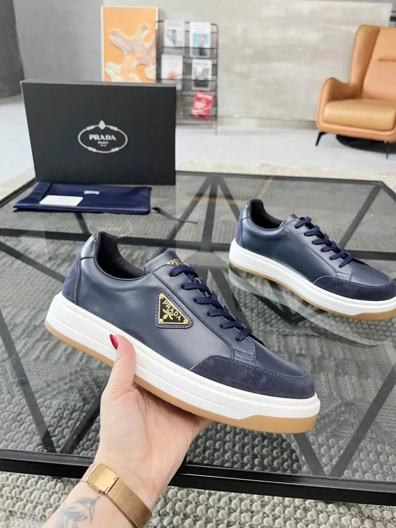 Timeless Prada Low Shoes 33880