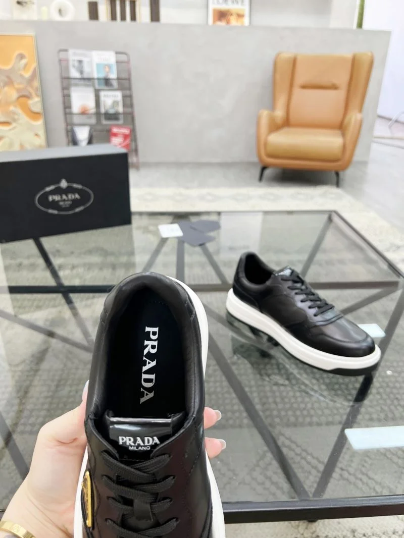 Prada Low Shoes Vibrant 33881