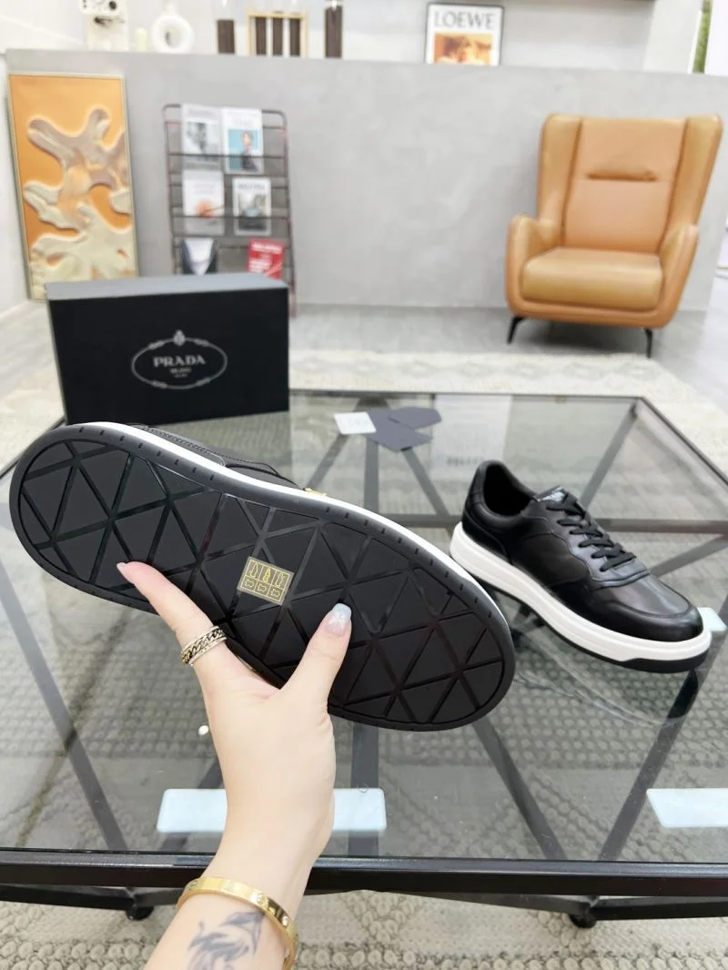 Prada Low Shoes Vibrant 33881