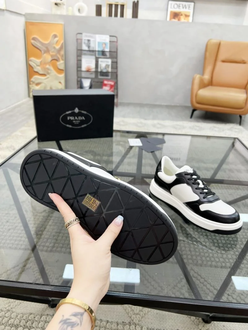 Prada Low Shoes UrbanChic 33868