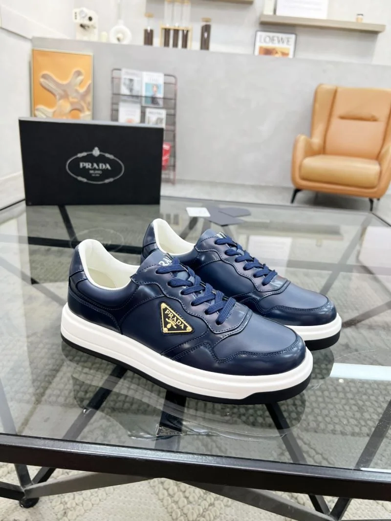 Prada Low Shoes Flexible 33871