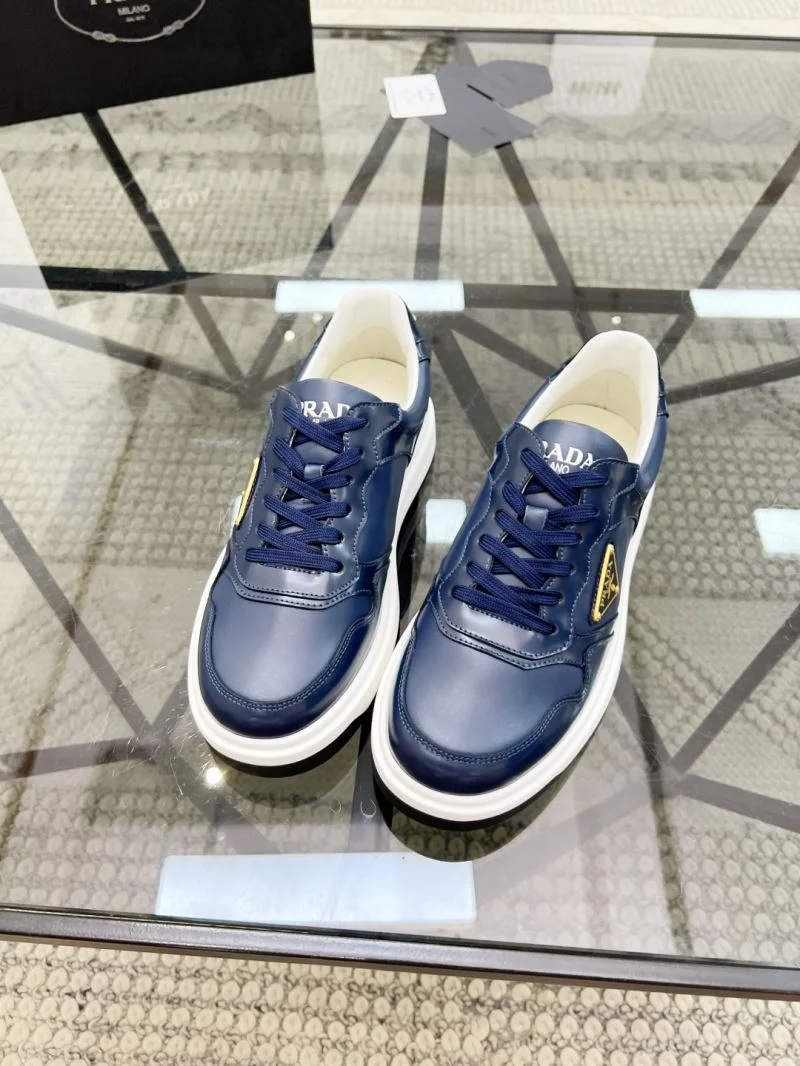 Prada Low Shoes Flexible 33871