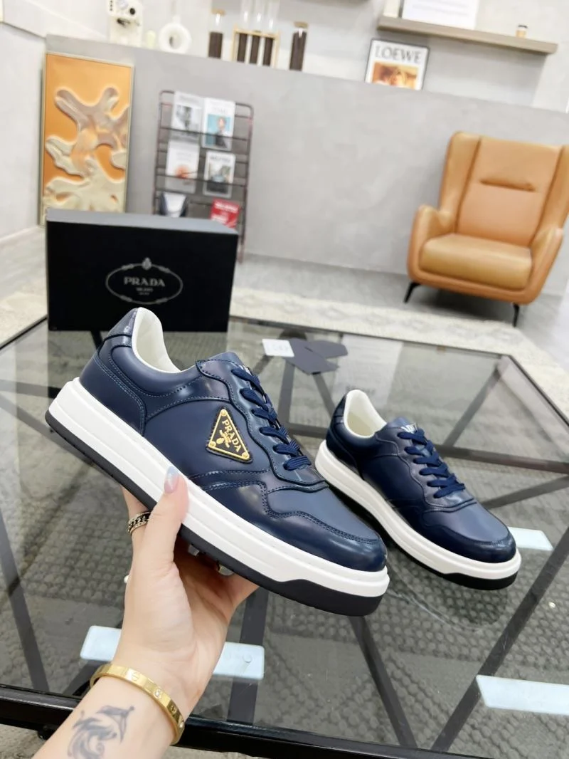 Prada Low Shoes Flexible 33871