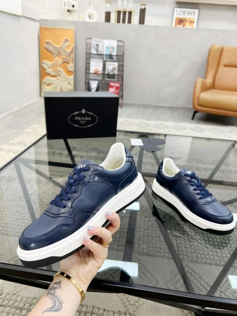 Prada Low Shoes Flexible 33871