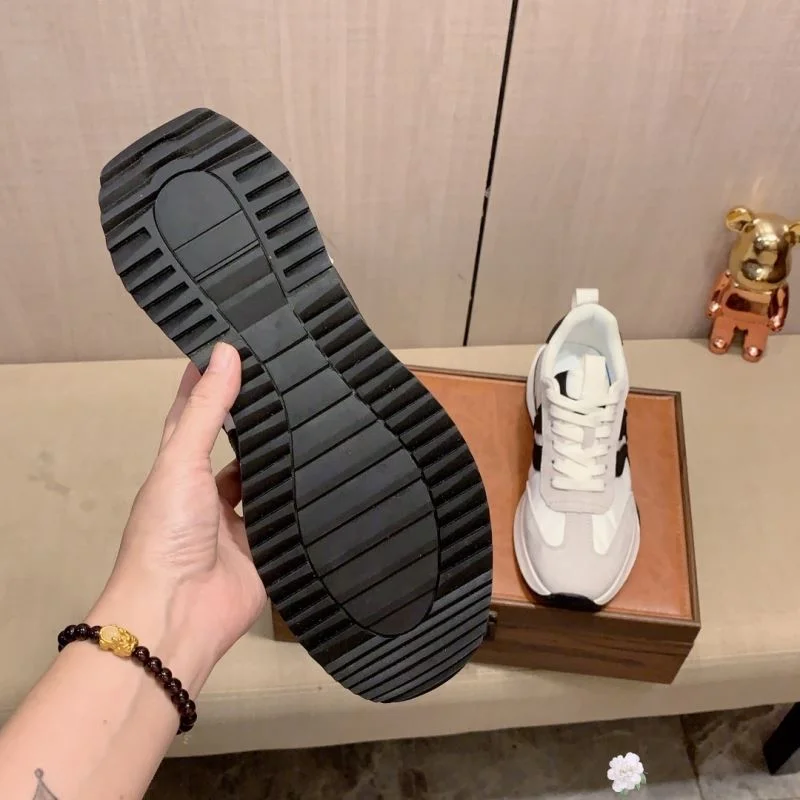 Compact Prada Low Shoes 33869