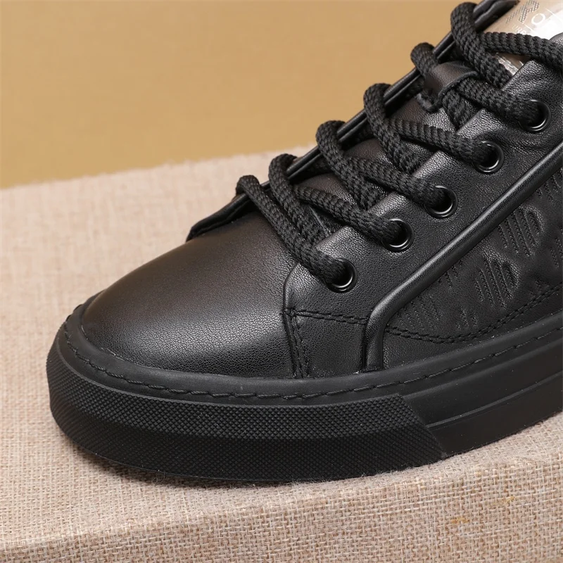 Prada Low Shoes Lightweight 33838