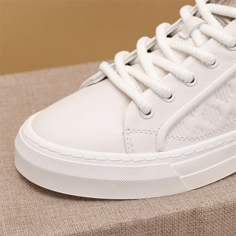 Prada Low Shoes Premium 33851
