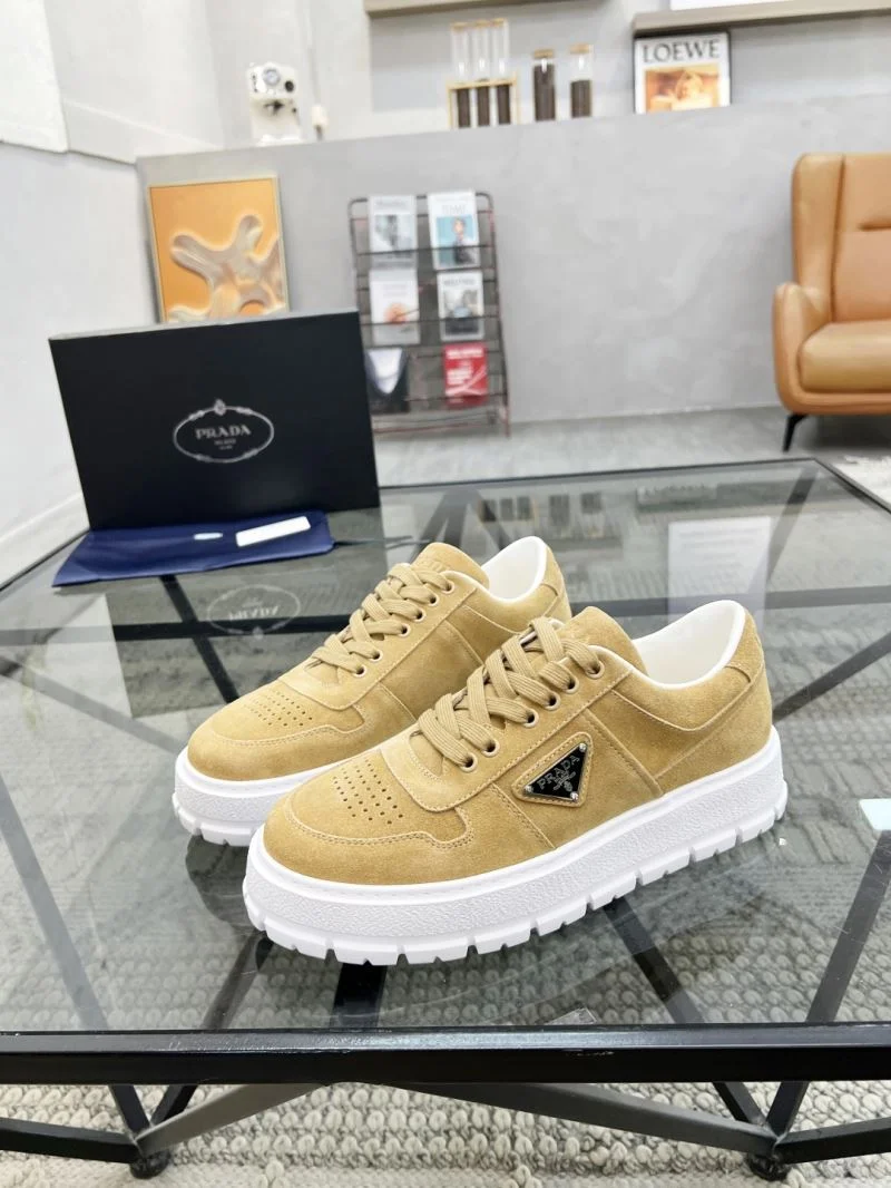 Prada Low Shoes Stretchable 33861