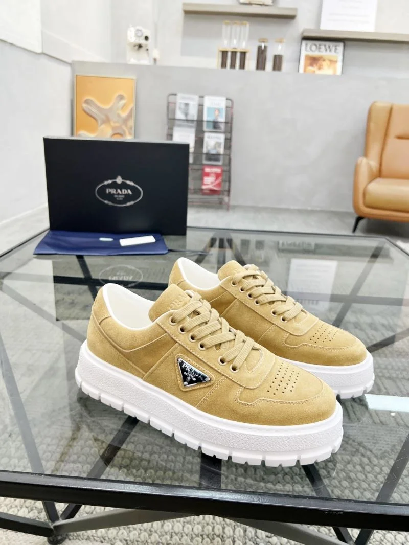 Prada Low Shoes Stretchable 33861