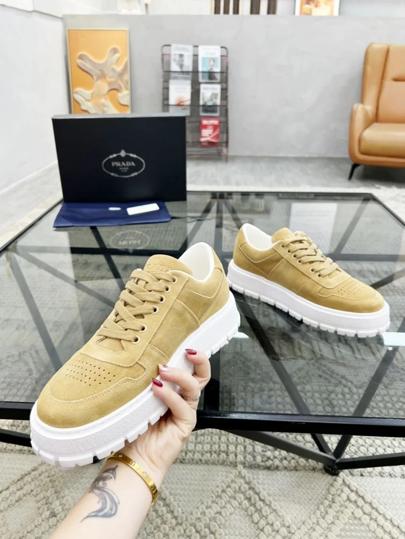 Prada Low Shoes Stretchable 33861