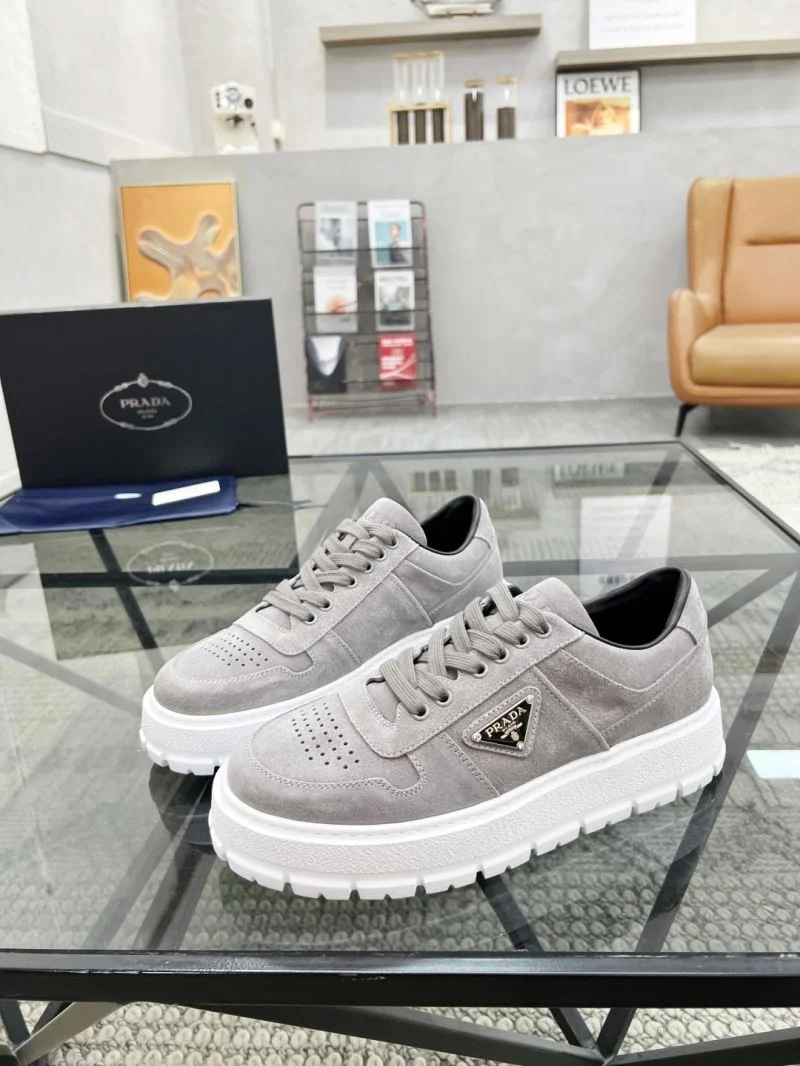 Prada Low Shoes Popular 33859
