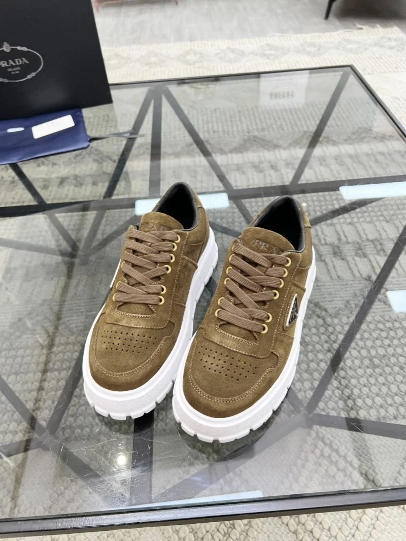 Prada Low Shoes Comfortable 33852