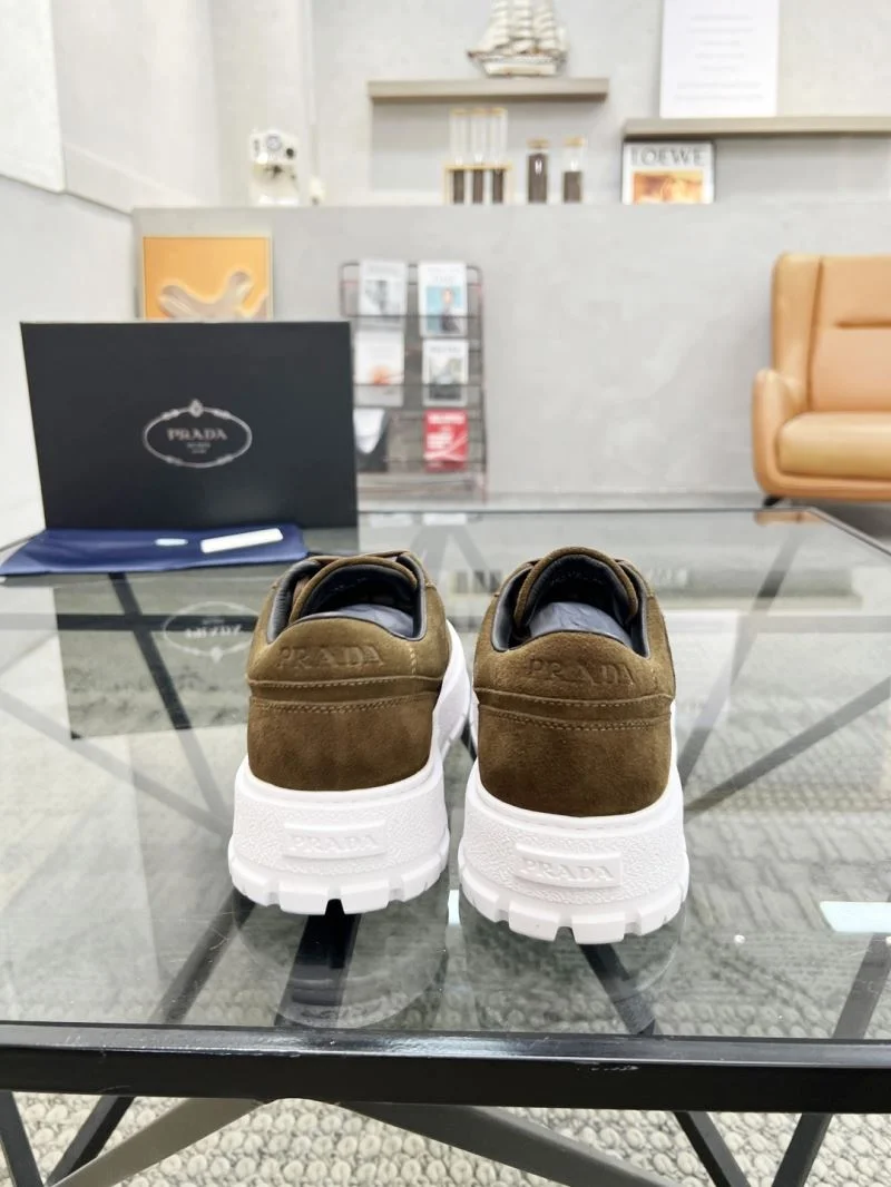 Prada Low Shoes Comfortable 33852