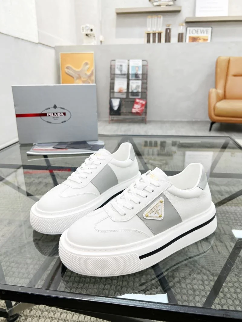 Sustainable Prada Low Shoes 33860