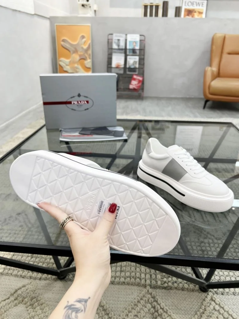 Sustainable Prada Low Shoes 33860