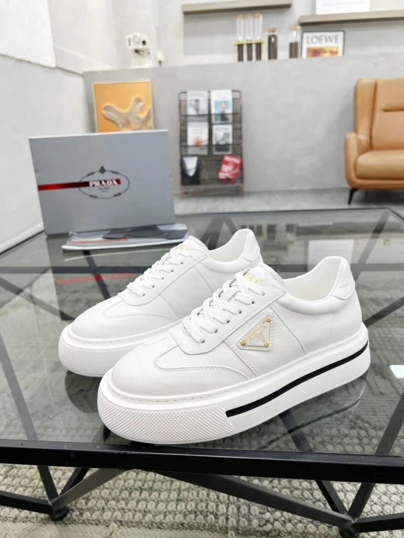 Compact Prada Low Shoes 33846