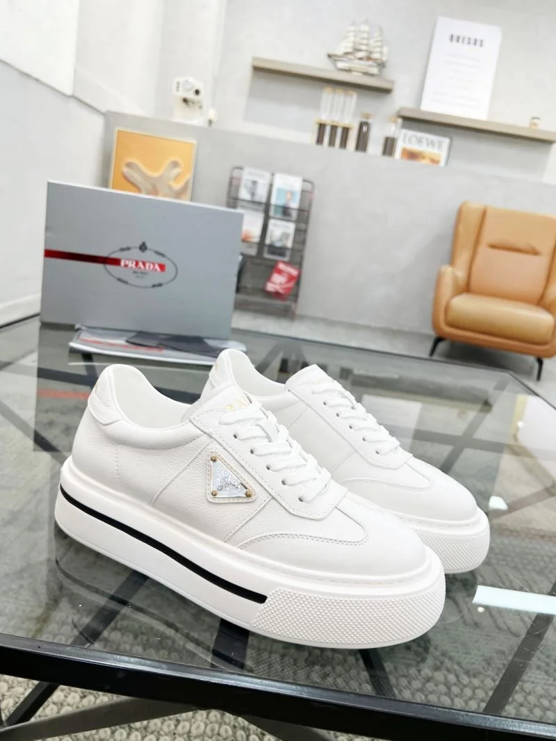 Compact Prada Low Shoes 33846
