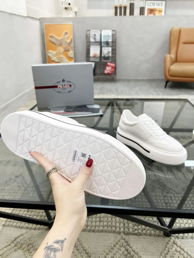 Compact Prada Low Shoes 33846