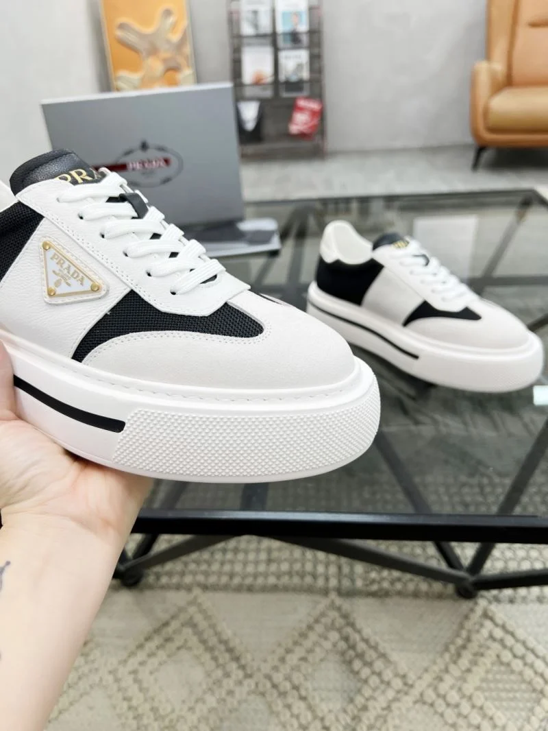 Prada Low Shoes Packable 33840