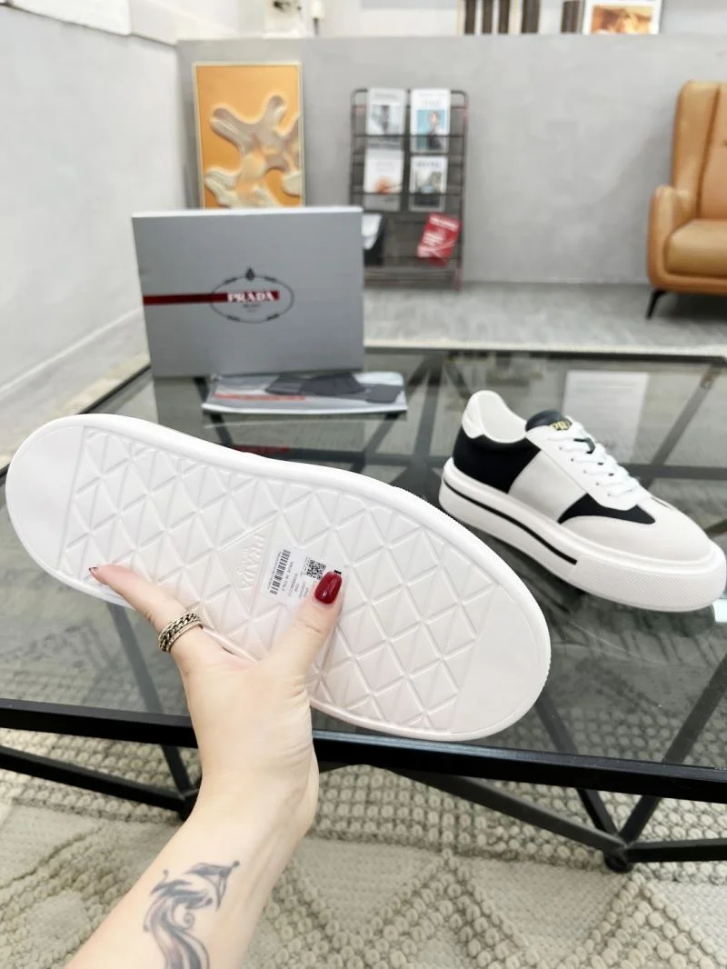 Prada Low Shoes Packable 33840