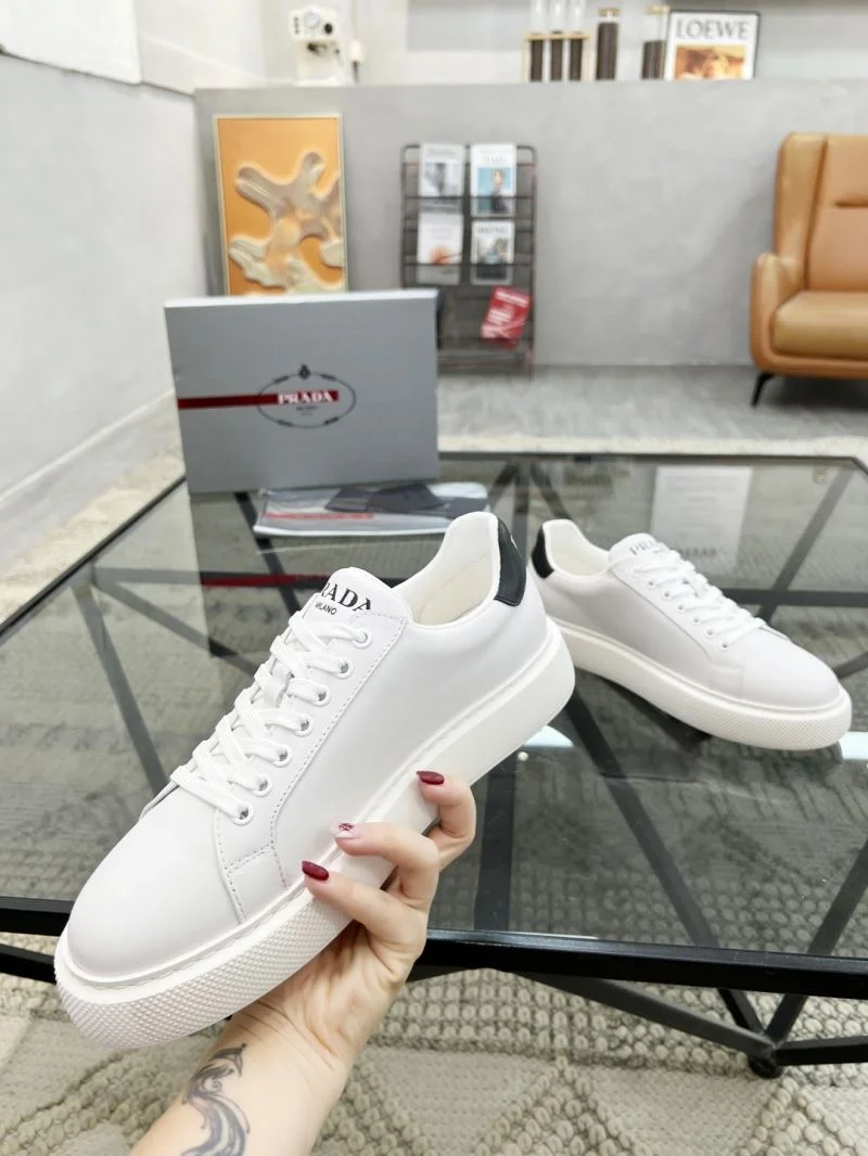 SmoothTexture Prada Low Shoes 33832