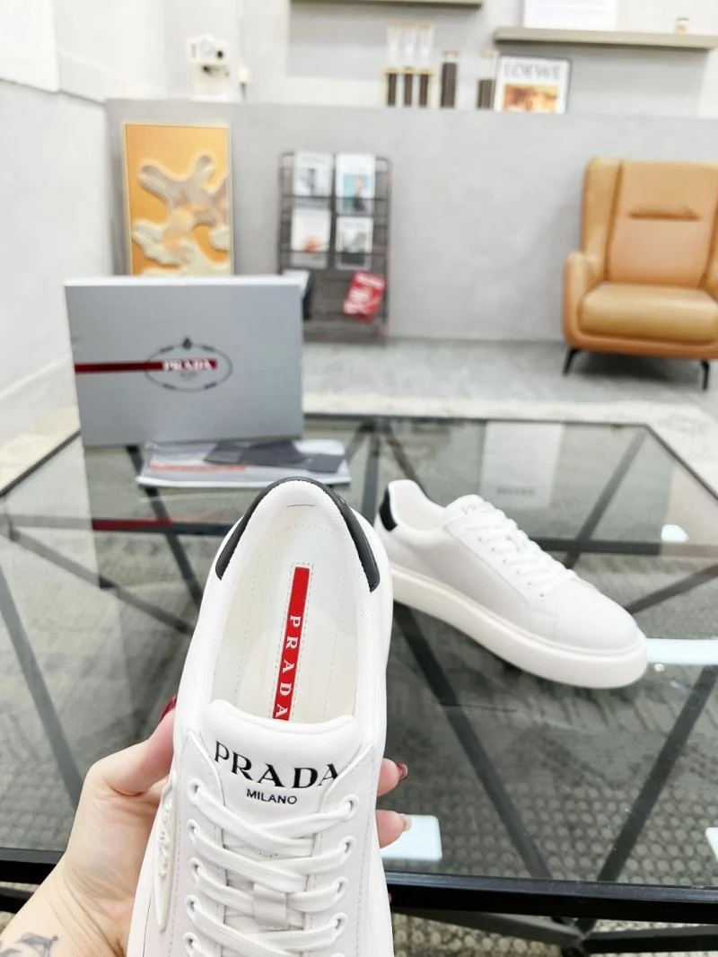 SmoothTexture Prada Low Shoes 33832