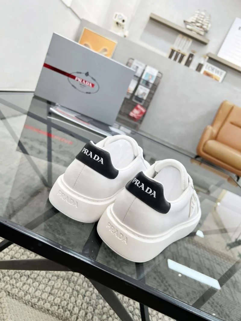 SmoothTexture Prada Low Shoes 33832