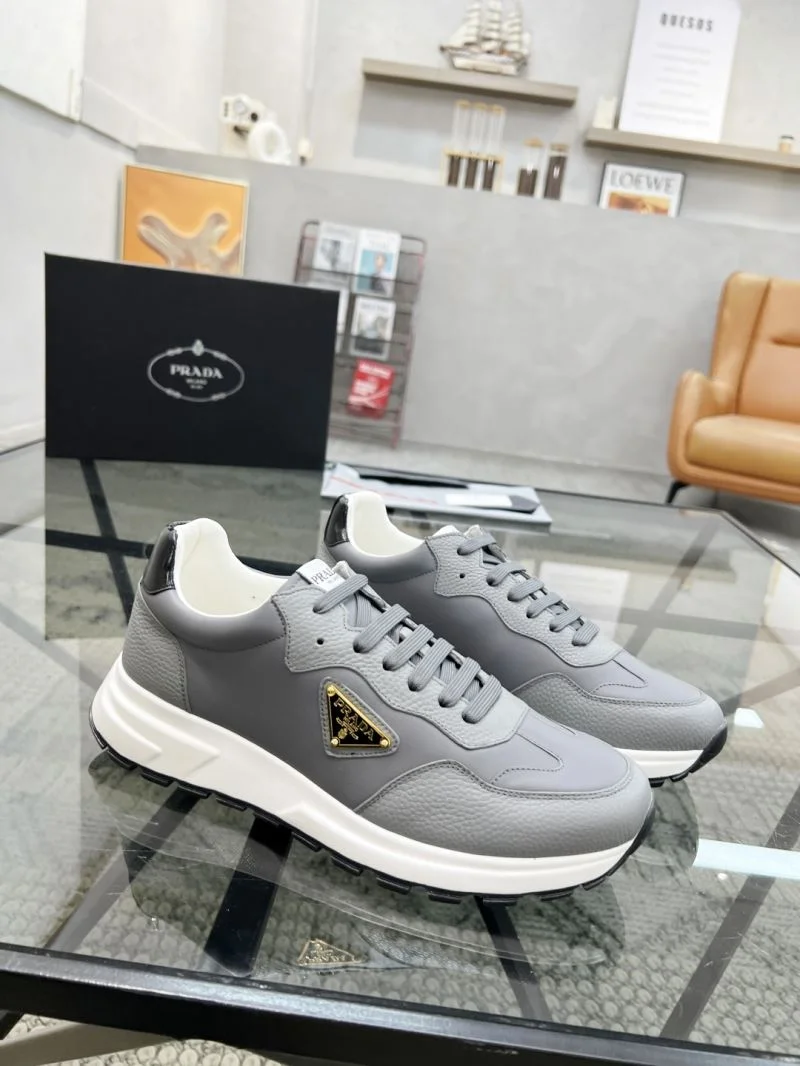 Prada Low Shoes Vibrant 33829