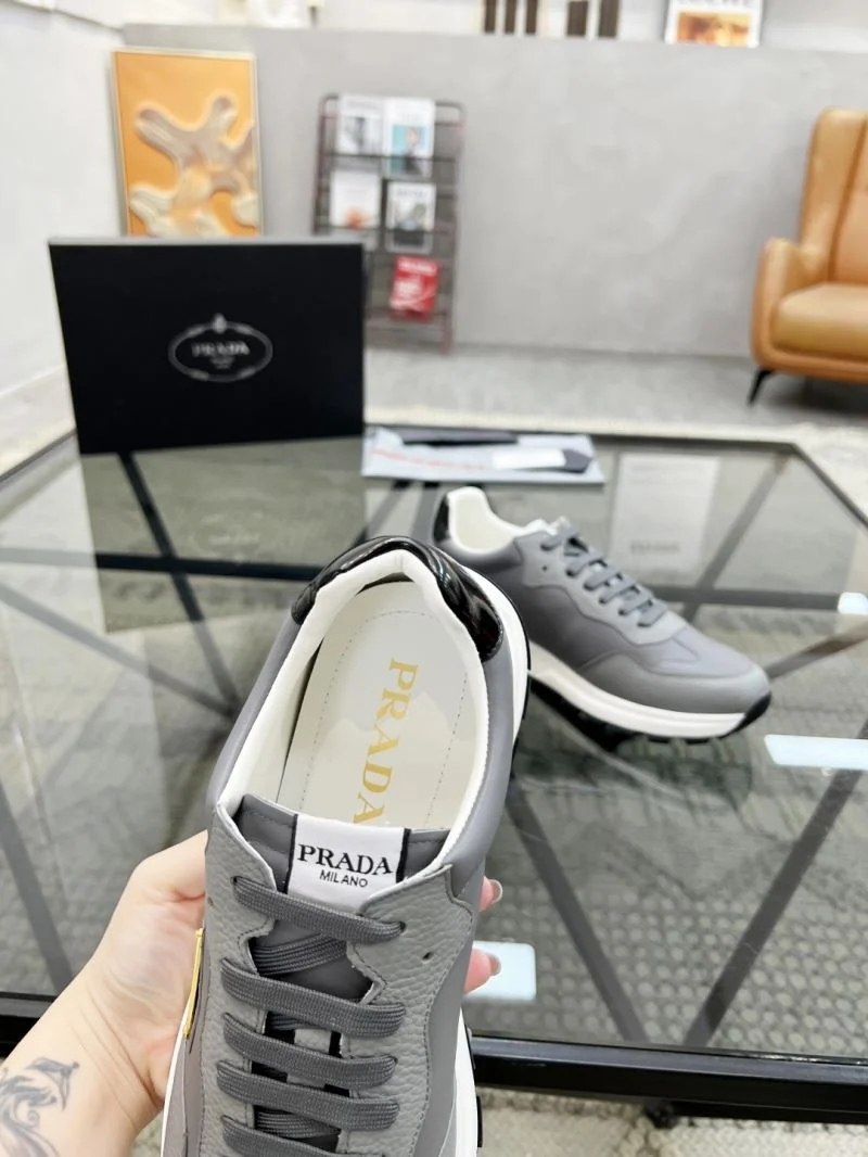 Prada Low Shoes Vibrant 33829