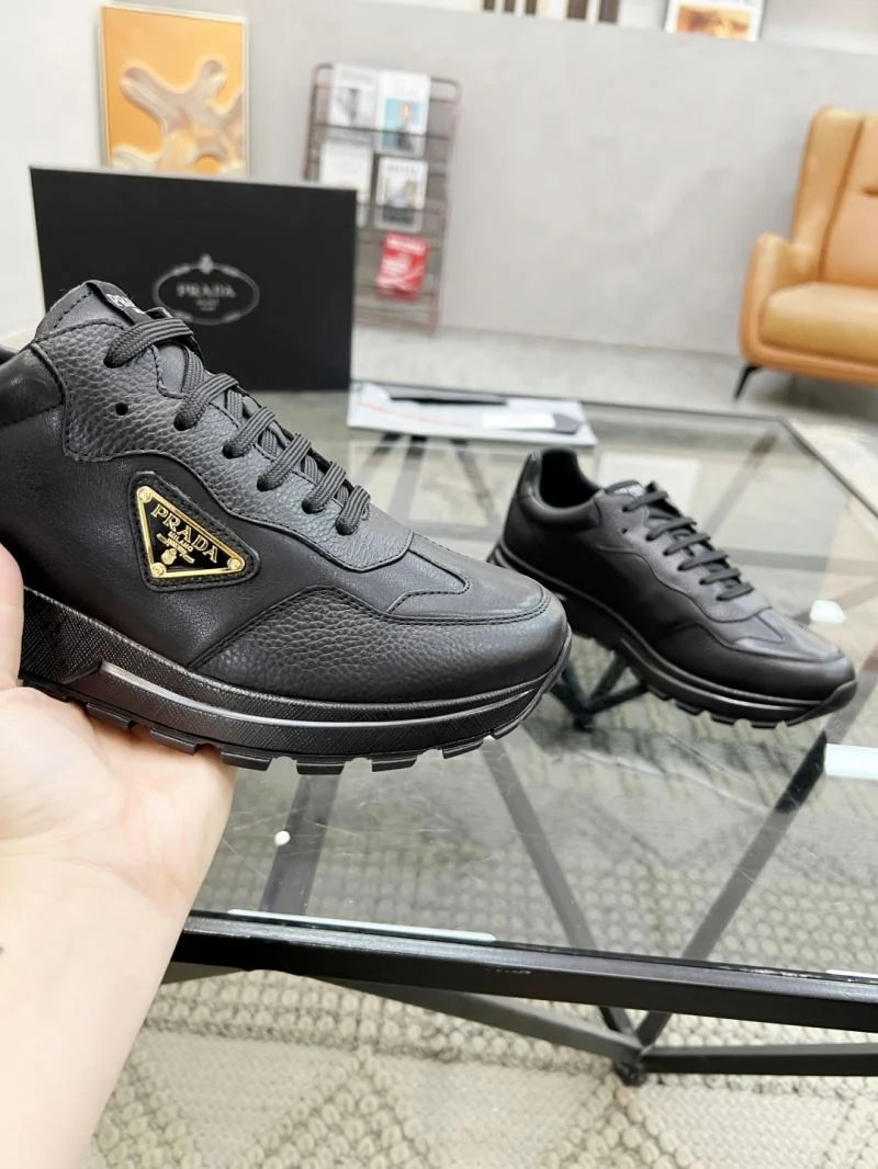 Prada Low Shoes TimelessDesign 33827