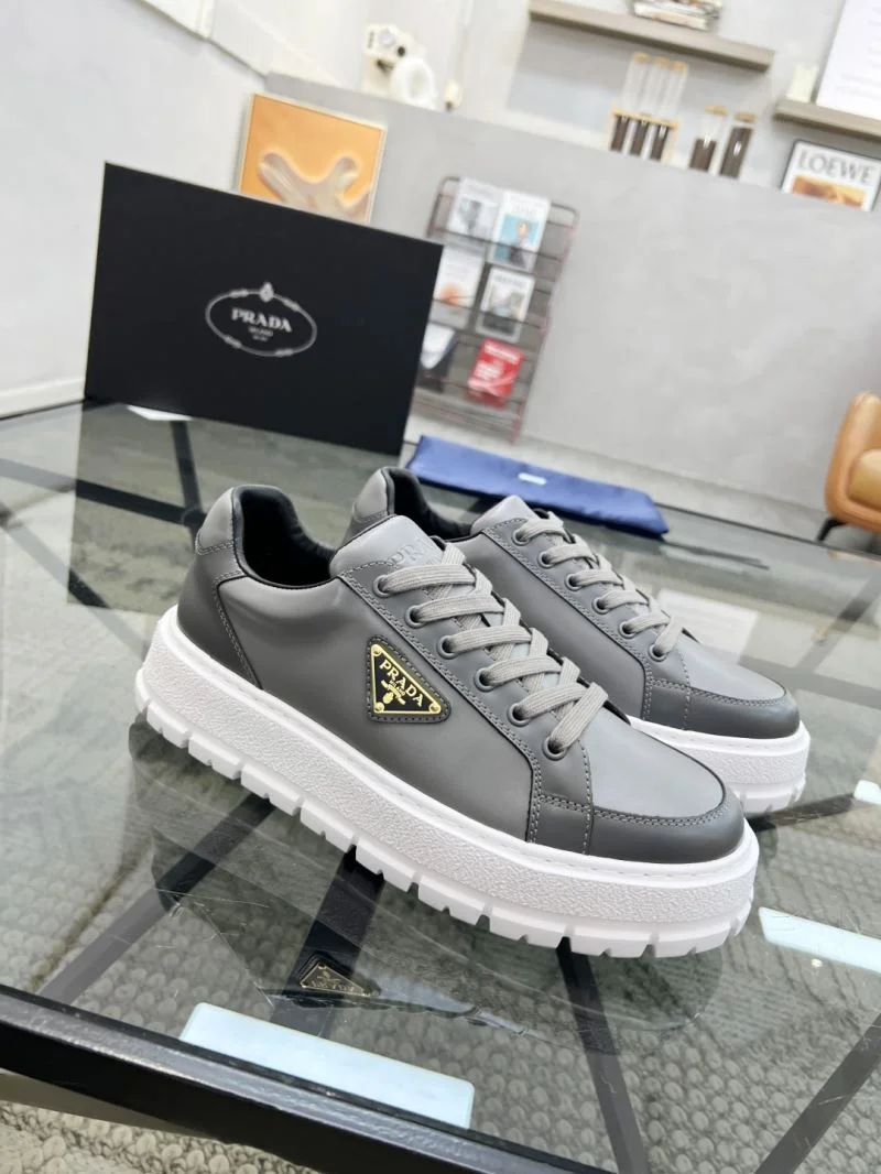 Prada Low Shoes HighQuality 33825