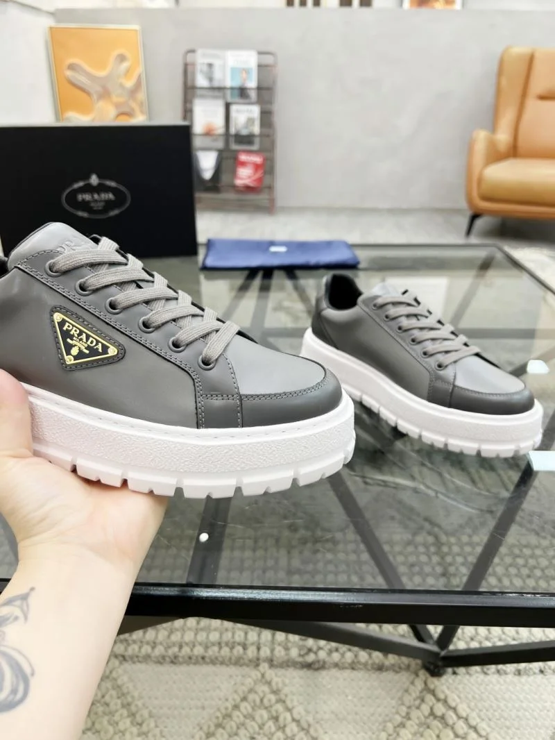 Prada Low Shoes HighQuality 33825
