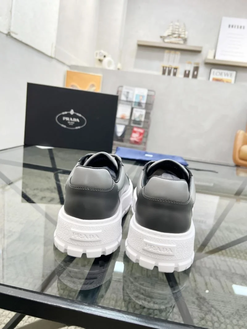 Prada Low Shoes HighQuality 33825