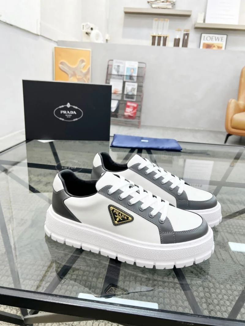 Bold Prada Low Shoes 33583