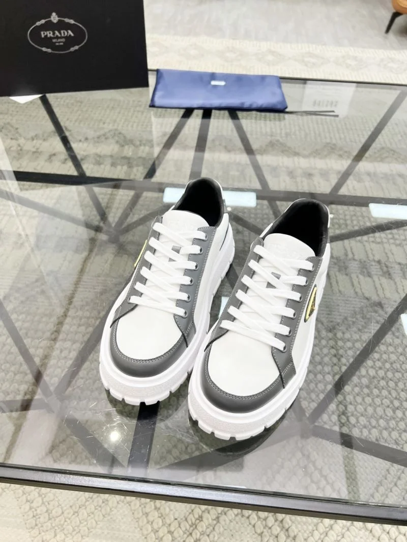 Bold Prada Low Shoes 33583