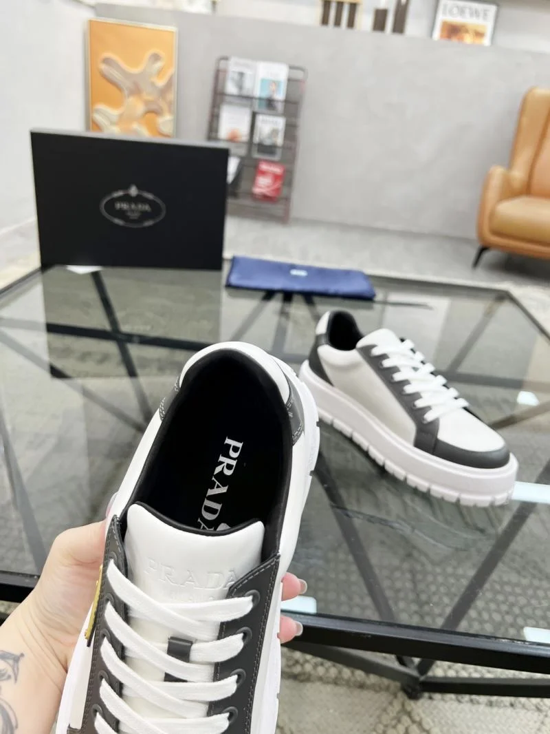 Bold Prada Low Shoes 33583