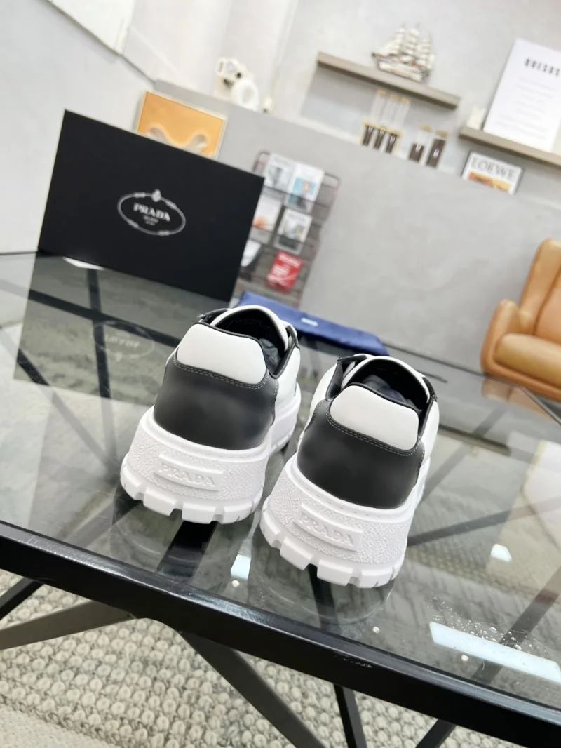 Bold Prada Low Shoes 33583