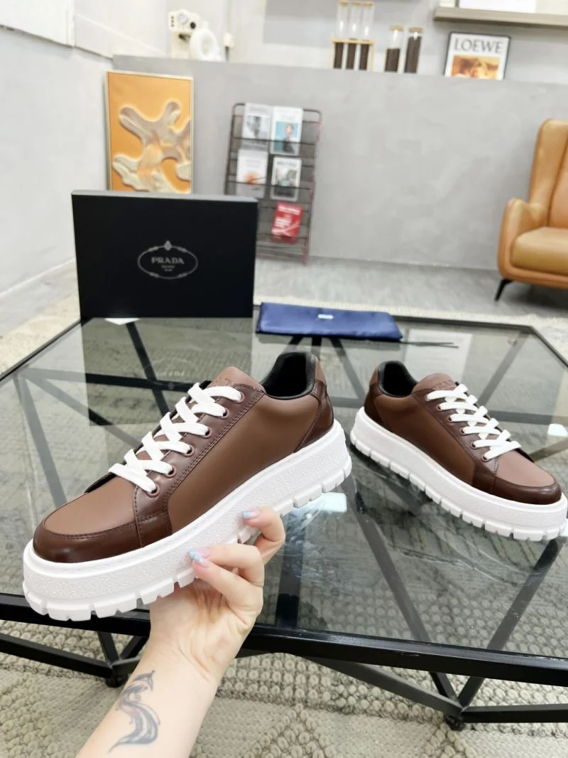 Tailored Prada Low Shoes 33824