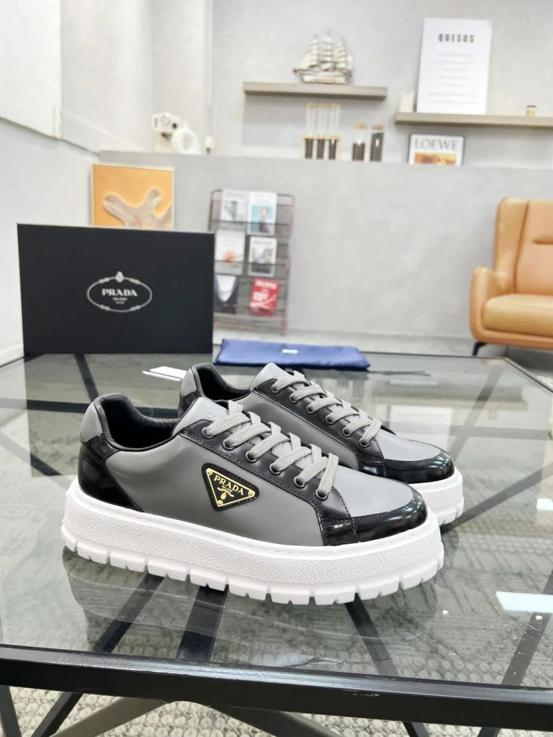 Prada Low Shoes Breathable 33810