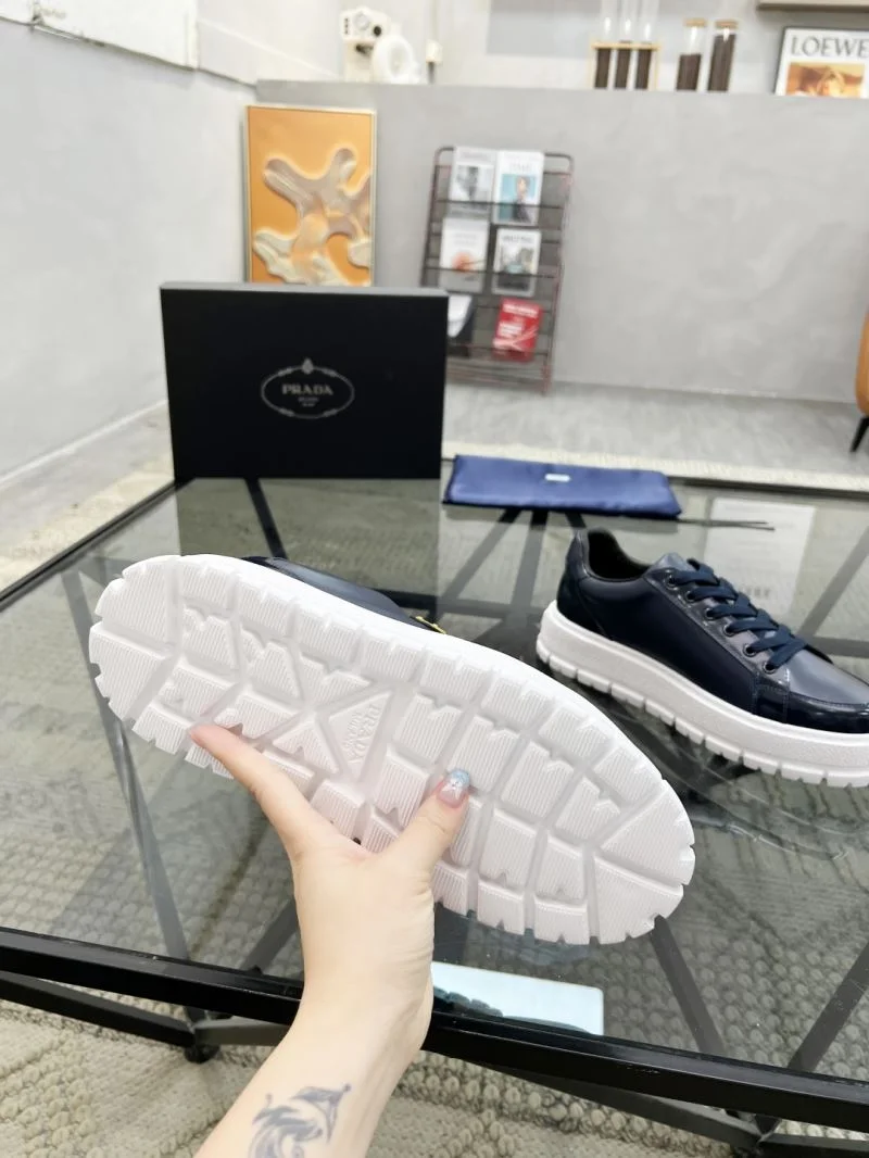 Prada Low Shoes Resilient 33805