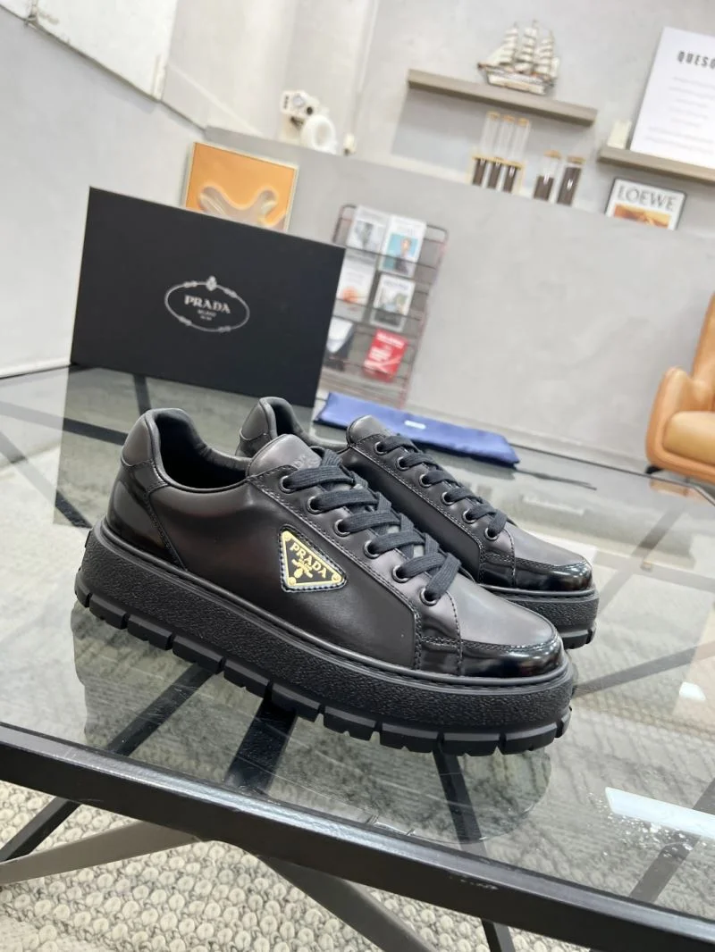 ComfortFit Prada Low Shoes 33806