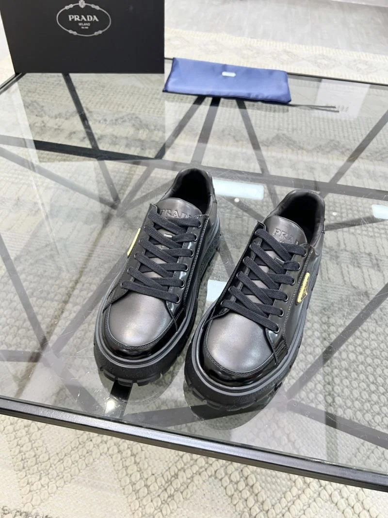 ComfortFit Prada Low Shoes 33806