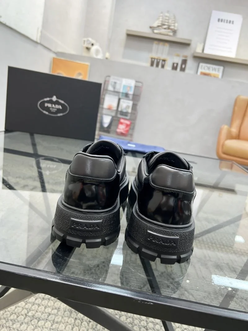 ComfortFit Prada Low Shoes 33806