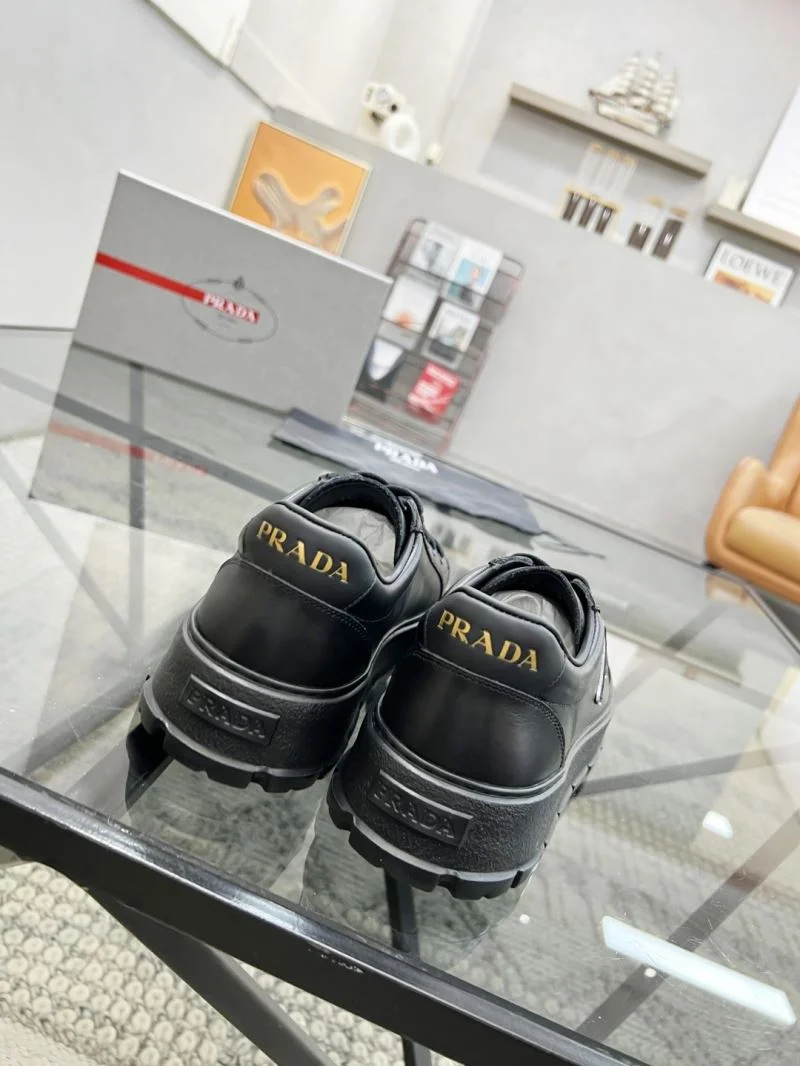 Prada Low Shoes UrbanStyle 33808