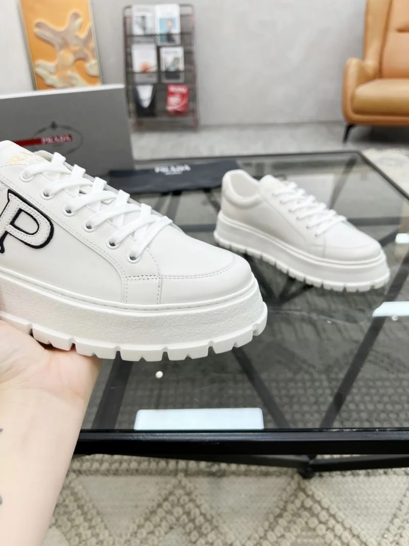 Prada Low Shoes HighQuality 33795