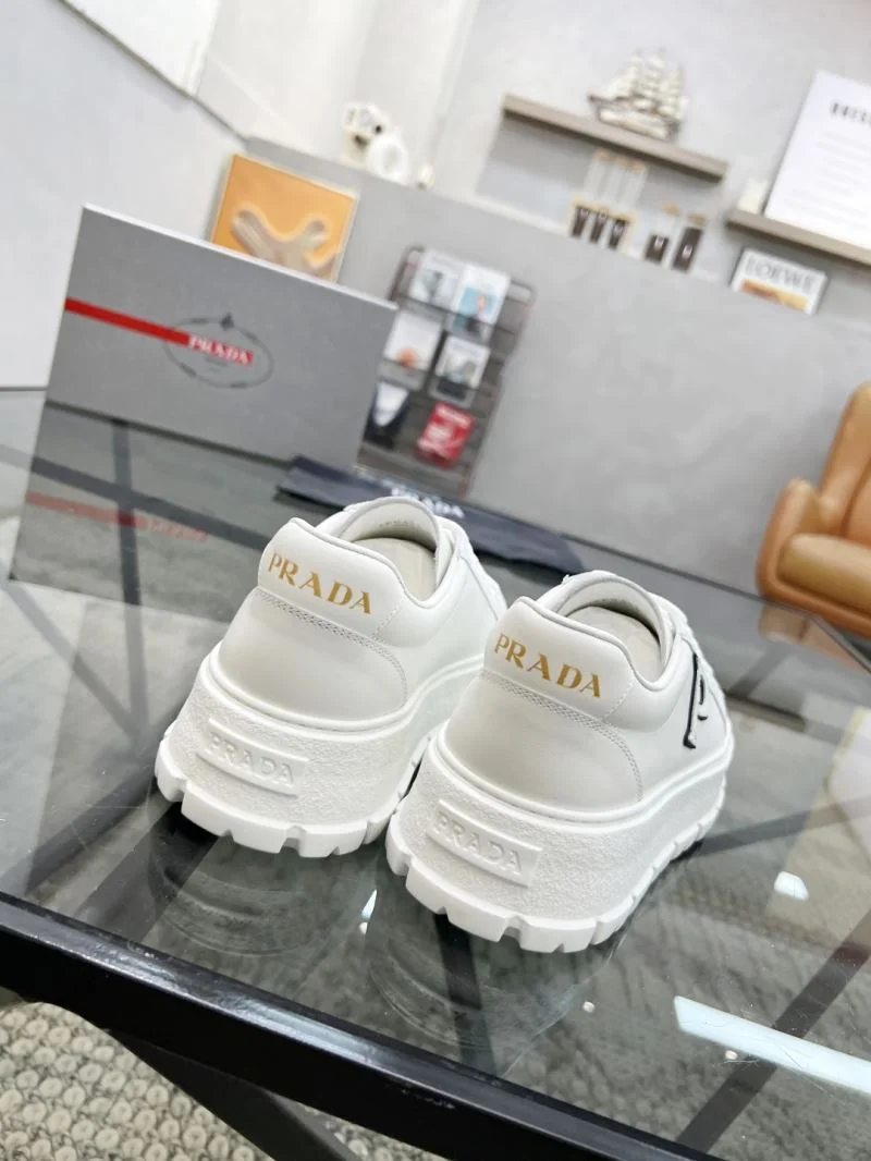 Prada Low Shoes HighQuality 33795