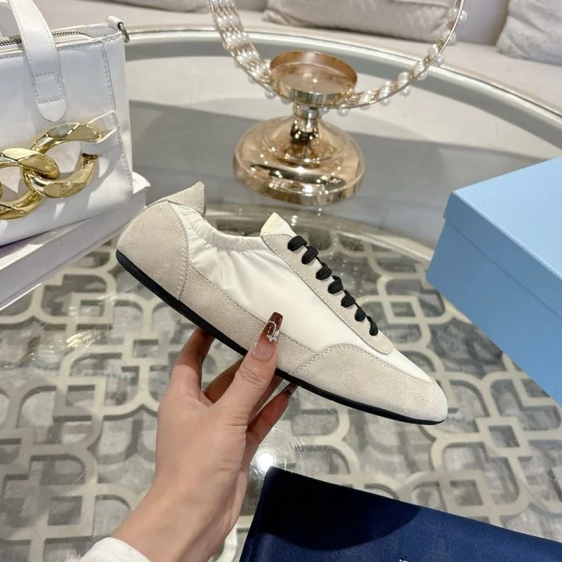 Unique Prada Low Shoes 33817