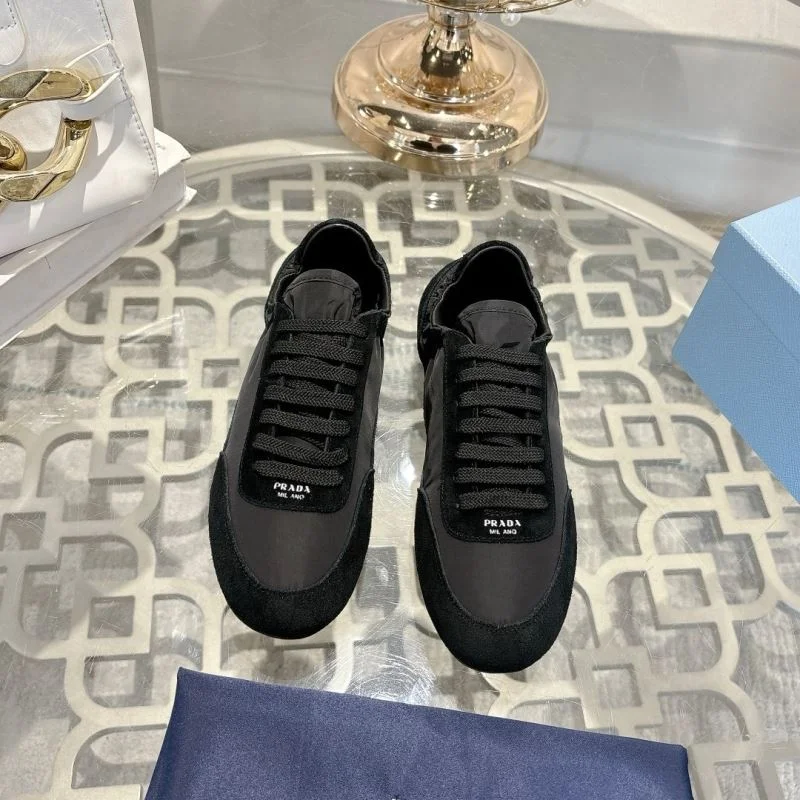 HighPerformance Prada Low Shoes 33818