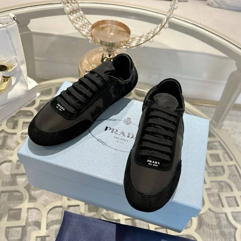 HighPerformance Prada Low Shoes 33818